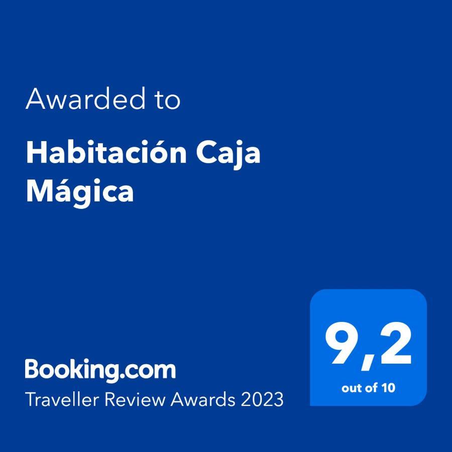 Habitacion Caja Magica Madrid Buitenkant foto